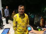 jusuf-kalla-baju-golkar.jpg