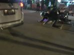kapolsek-kertapati-akp-i-putu-suryawan-terpental-saat-ditabrak_20180604_025739.jpg