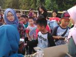 kegiatan-jalan-santai-yang-diselenggarakan-oleh-irma-al-mura_20160814_084419.jpg