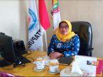 kepala-smpn-1-martapura-kabupaten-oku-timur-hj-sugiani-natalia-mpd1.jpg