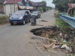 kerusakan-pada-jalan-lintas-kepahiang-pagaralam.jpg