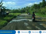 lahat-jalan-rusak_20180318_162406.jpg