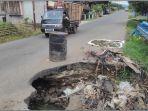 lobang-di-jalan-kepahiang-pagaralam-di-desa-gunung-meraksa-baru-pendopo-empat-lawang.jpg