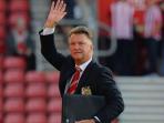 louis-van-gaal-haloo_20151001_101900.jpg
