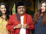 maudy-koesnaedi-rano-karno-dan-cornelia-agatha-dalam-jumpa-pers-syukuran-film-si-doel-the-movie_20180807_232543.jpg