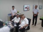 menteri-perhubungan-budi-karya-sumadi-berbincang-dengan-gubernur-sumsel-alex_20160818_090845.jpg