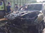 mobil-dinas-sekda-muara-enim-terbakar-setelah-dihantam-motor-tanpa-plat.jpg