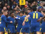 para-pemain-chelsea-berselebrasi-setelah-mencetak-gol-dalam-pertandingan-di-fa-cup.jpg