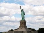 patung-liberty-di-kota-new-york_20170405_071439.jpg