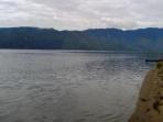 pemandangan-danau-toba-dari-pulau-samosir_20151013_163547.jpg