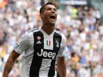 penyerang-juventus-cristiano-ronaldo-merayakan-gol-ke-gawang-sassuolo_20180916_224602.jpg