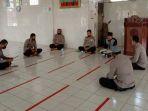 personel-polres-ogan-ilir-mempelajari-kitab-kuning-di-masjid-nurul-hikmah-rm-pagi-sore.jpg
