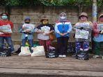 pertamina-bagi-sembako-ke-looper-koran.jpg