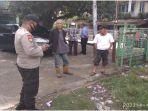 polisi-mendatangi-lokasi-bocah-5-tahun-tewas-tertimpa-pagar-besi-di-7-ulu-selasa-412022.jpg