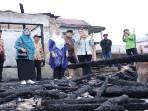 putri-azizah-prima-salam-kunjungi-korban-kebakaran.jpg