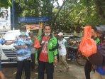 rajawali-palembang-hash-house-harier-berbagi-kasih-kepada-ojol-dan-abang-becak.jpg