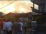satu-unit-rumah-di-kompleks-dprd-oki-terbakar-kamis-2972021.jpg