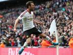 selebrasi-juan-mata-setelah-menyamakan-skor-ke-gawang-crystal-palace_20160522_114416.jpg