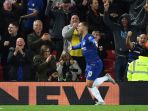 selebrasi-penyerang-chelsea-eden-hazard-seusai-berhasil-mencetak-gol_20180927_040252.jpg