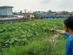 semak-dan-sampah-di-sungai-keramasan.jpg