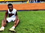 striker-sriwijaya-fc-u-21-mariando-djobnak.jpg