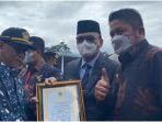 tanda-kehormatan-adhi-bhakti-tani-nelayan-pratama-bupati-empat-lawang-j-joncik-muhammad.jpg