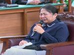 tangis-putri-candrawathi-di-sidang.jpg