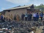 Pj Bupati Empat Lawang Tinjau dan Salurkan Bantuan Untuk Korban Kebakaran di Desa Remantai