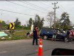 toyota-innova-menabrak-pagar-kampus-unsri-hingga-dinding-pagar-jebol-jumat-1862021.jpg
