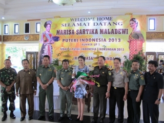 Foto Marisa Diarak di Kampung Halaman - maris2.jpg