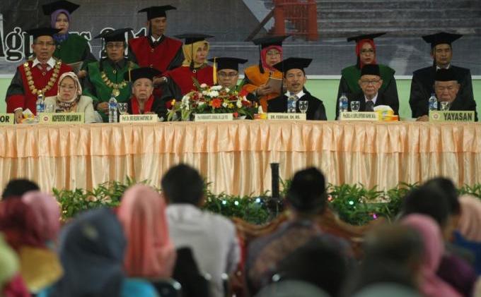 Berita Foto: Wisuda Universitas Palembang - IMG_20140823_155938.jpg