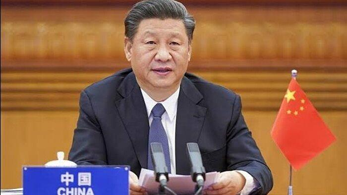 Presiden China Xi Jinping yang viral dirumorkan dikudeta pasukannya. Simak profil dan biodatanya.