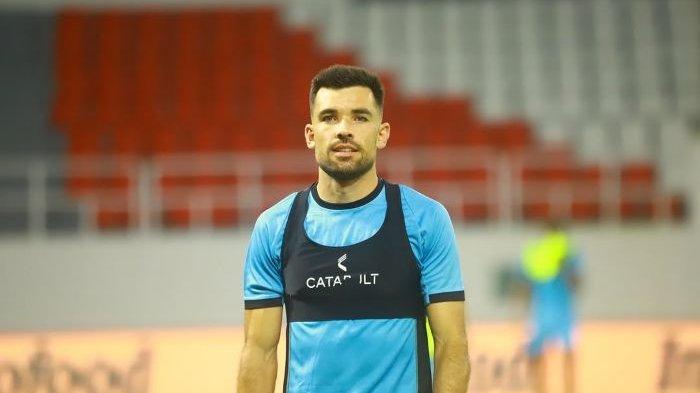 Bek Madura United Roger Bonet Badia Tidak Gentar dengan Kualitas Penyerang Persija