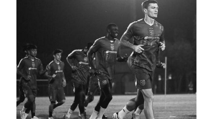Berita Persebaya Hari Ini Populer: Darryl Lachman Batal Didatangkan, Nasib Malang eks Striker Asing
