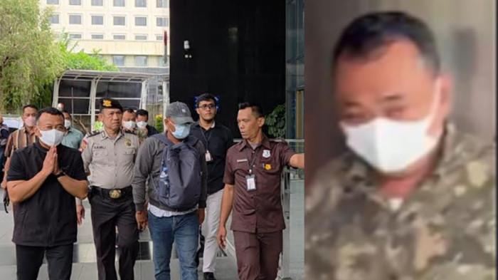 DITANGKAP - Elly Widodo (kanan), adik kandung Bupati Ponorogo Sugiri Sancoko yang ikut ditangkap KPK pada Jumat (7/11/2025). Ini sosoknya!