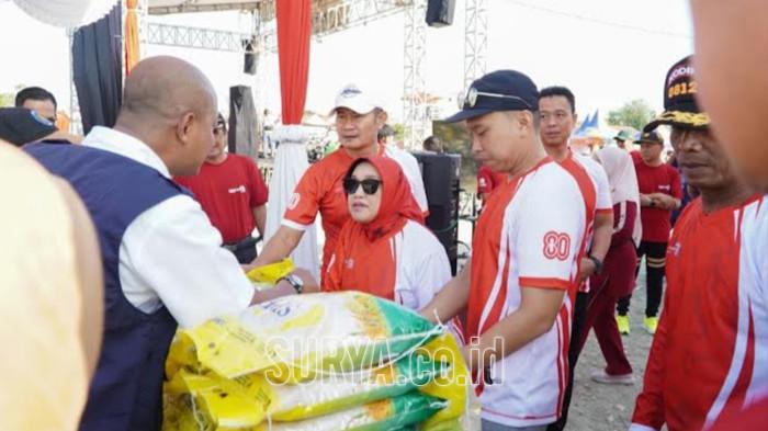 Rayakan HUT Kemerdekaan RI ke- 80, Pemkab Lamongan Menggelar Gerakan Pangan Murah