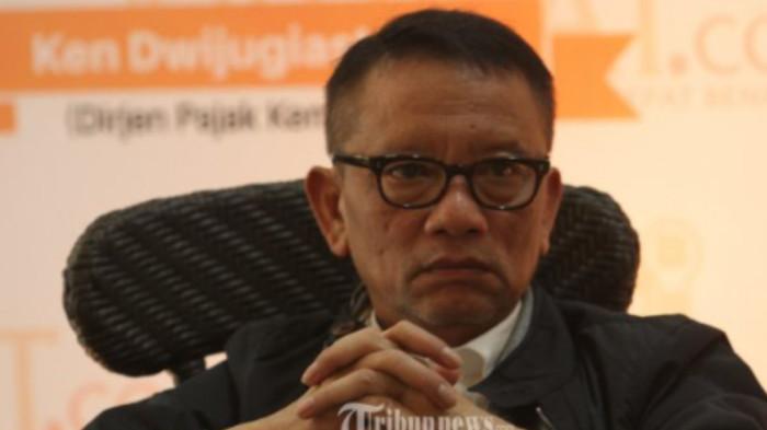 DICEKAL - Mantan Dirjen Pajak Ken Dwijugiasteadi yang dicekal ke luar negeri karena dugaan korupsi. Selain Ken, terdapat empat orang lain yang juga dicekal pergi ke luar negeri karena kasus serupa.