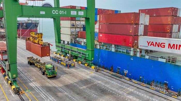 PT Terminal Teluk Lamong Layani Transportasi Ekspor Pengangkutan Multimoda Perdana