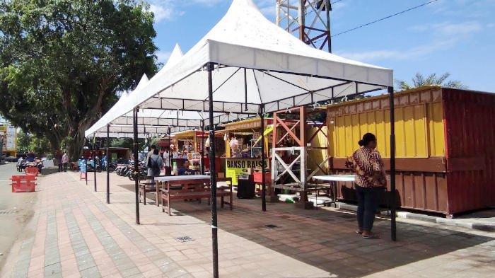 Dipindah Pemkot, Sejumlah PKL Alun-alun Kota Blitar Mengaku Kecewa Tidak Dapat Kios Semi Permanen
