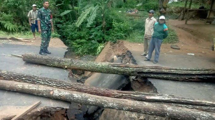 Jembatan di Kecamatan Panggul Ambles, Konektivitas Trenggalek - Ponorogo Terputus