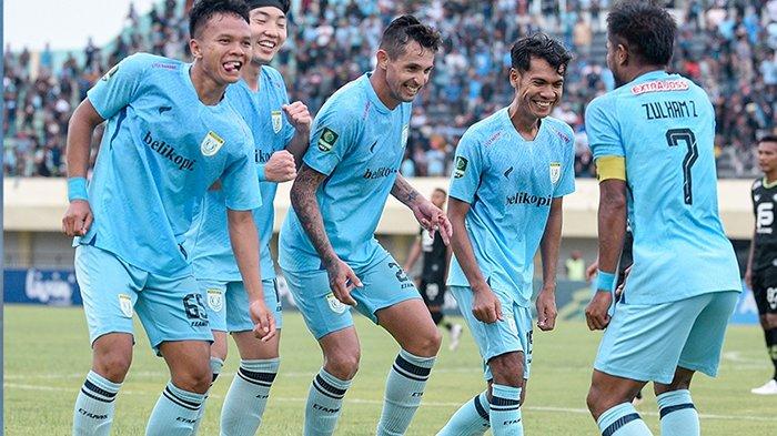 Djanur Bongkar Sukses Persela Lamongan Puncaki Klasemen dan Kans Lolos Liga 1 Kian Dekat