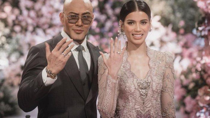 Deddy Corbuzier dan Sabrina Chairunnisa menikah.