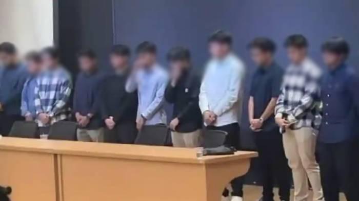 PELAKU PELECEHAN - Sejumlah mahasiswa FH UI yang diduga melalukan pelecehan mahasiswi via grup WA. Salah satu pelaku bahkan sempat bilang jijik ke korban, padahal ikut nimbrung.