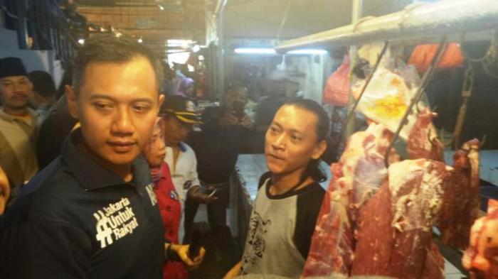 Seperti Ini Kehebohan Ibu-ibu saat Lihat Agus Harimurti Yudhoyono Blusukan ke Pasar