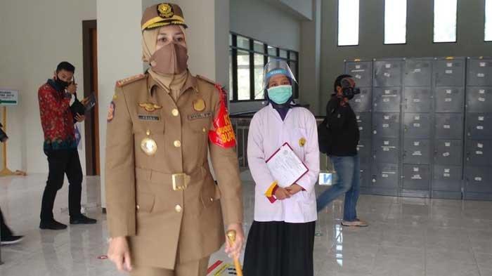 Bupati Jember Faida Fokus Tangani COVID-19 daripada Tanggapi Pemakzulan Oleh DPRD