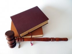 Stop Berhadapan dengan Hukum