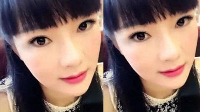 Janda cantik saat menggunakan makeup dan aplikasi edit foto untuk menipu pacarnya 