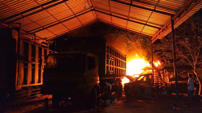 KRONOLOGI Kandang Ternak Warga Kembangbahu Lamongan Terbakar, Sempat Bikin Warga Panik
