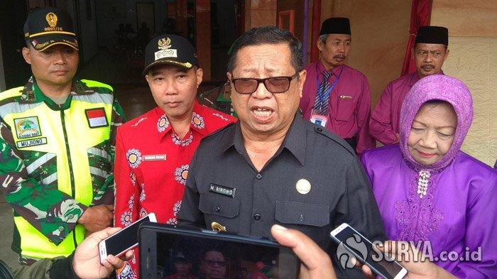 Bupati Tulungagung, Maryoto Birowo saat masih menjadi plt Bupati Tulungagung, Selasa (30/7/2020).