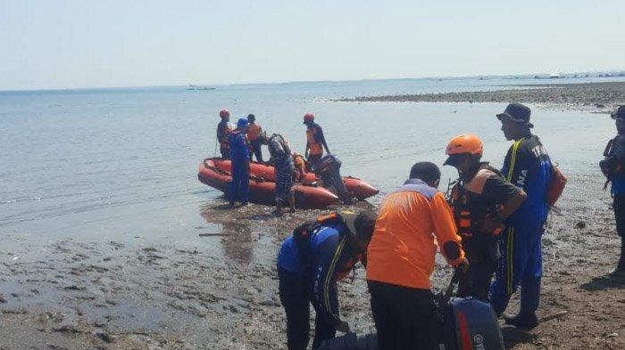Nelayan Tua Situbondo Menghilang 3 Hari di Laut, Anggota Tim SAR Gabungan Jelajahi Perairan Kalbut